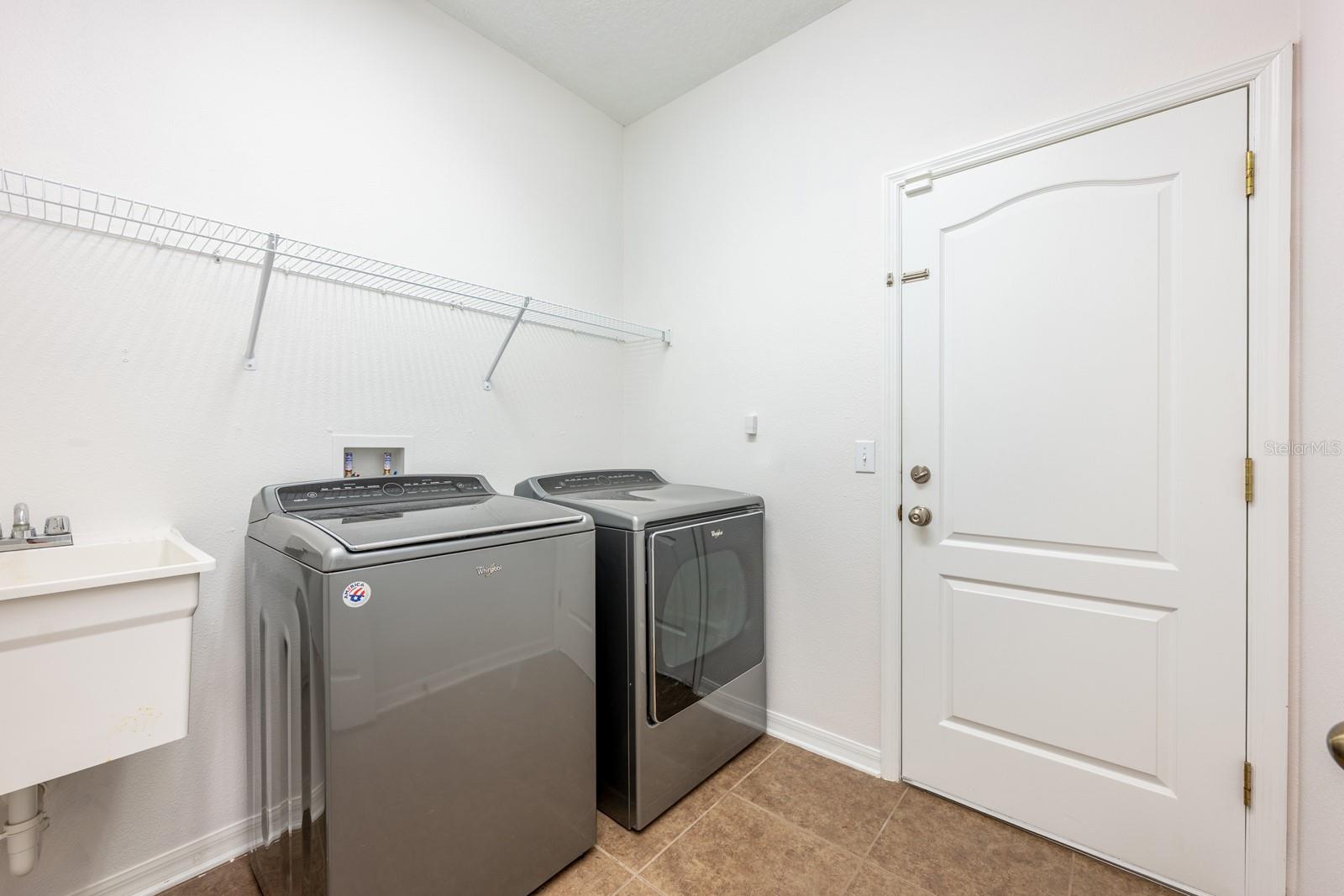 Image 22 of 37 For 10111 Tierra Bella Drive