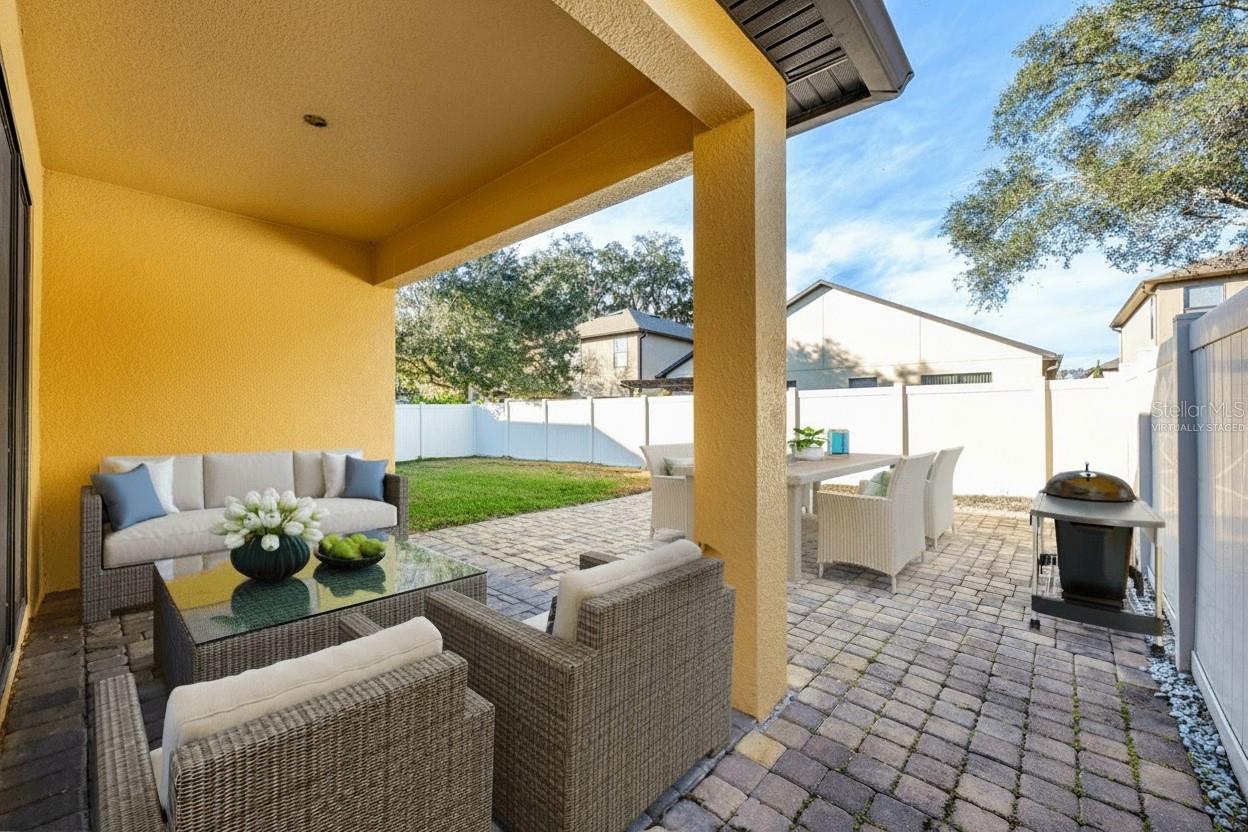 Image 24 of 37 For 10111 Tierra Bella Drive