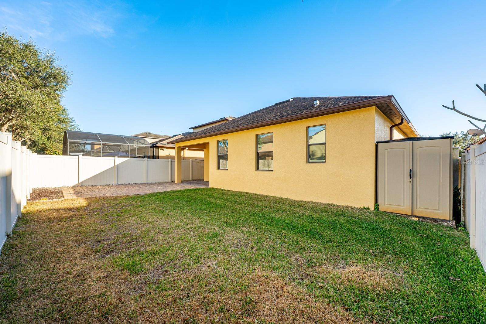 Image 27 of 37 For 10111 Tierra Bella Drive