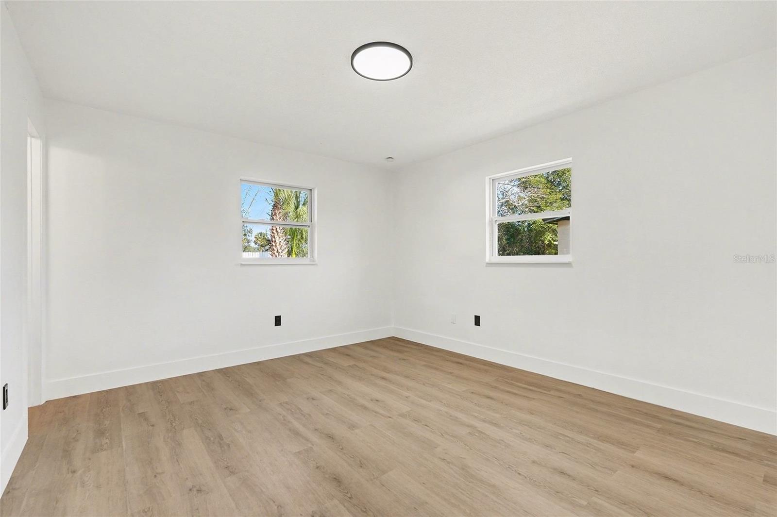 Image 13 of 26 For 3440 Kirby Drive