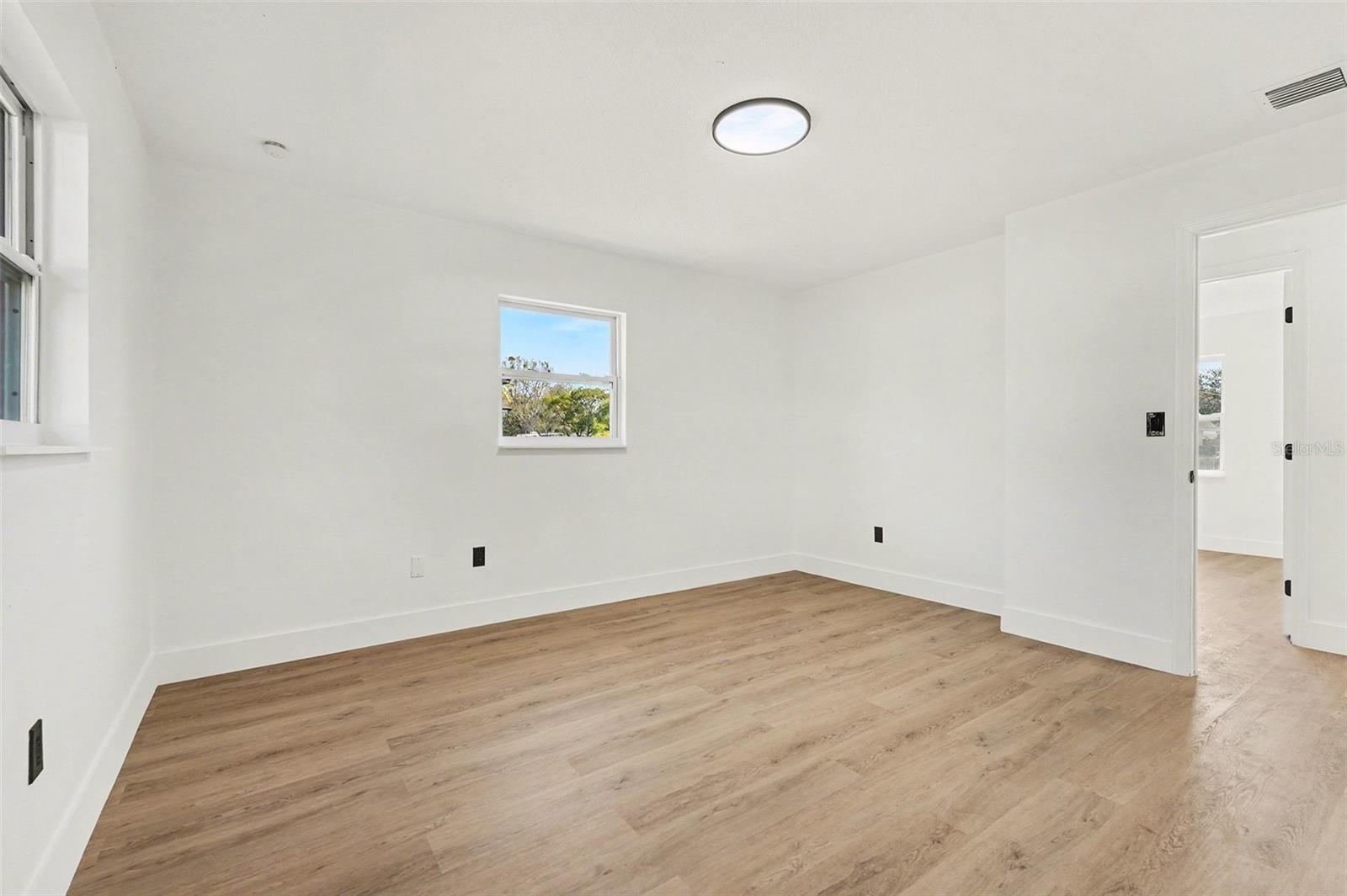 Image 15 of 26 For 3440 Kirby Drive