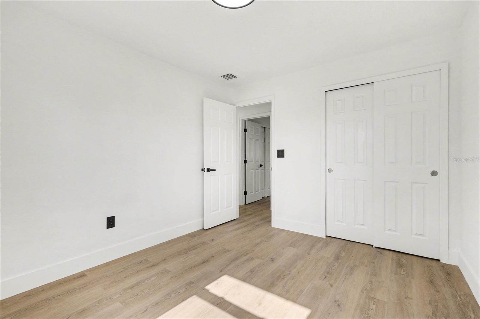 Image 19 of 26 For 3440 Kirby Drive