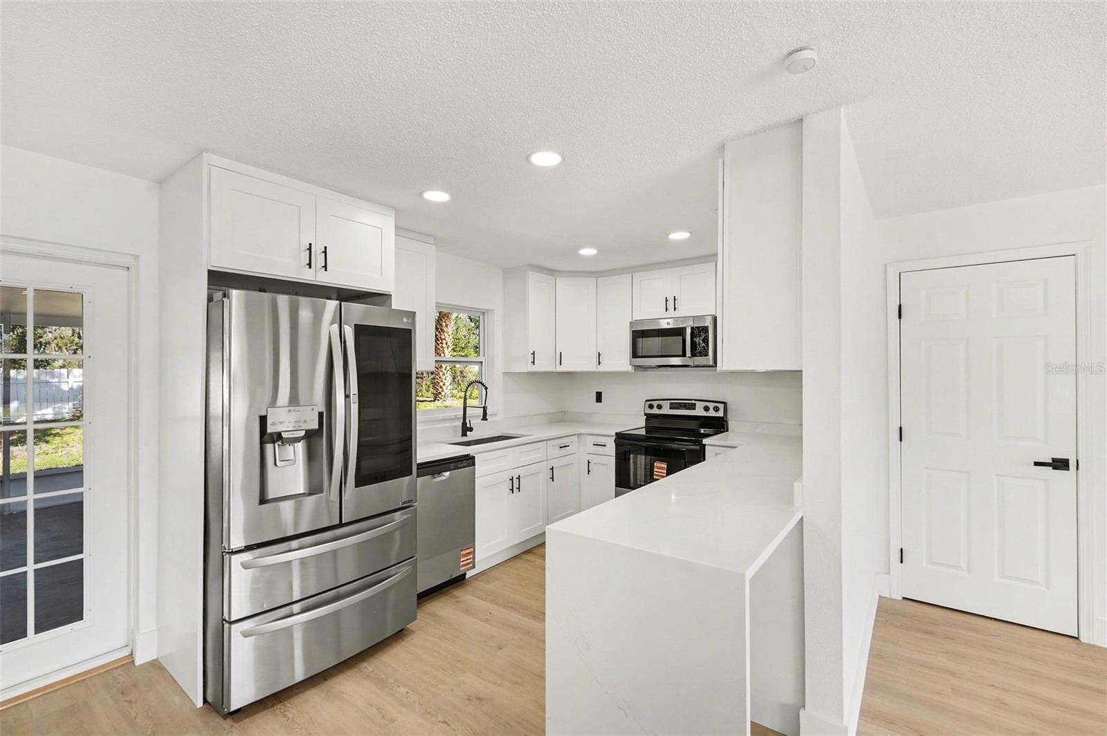 Image 9 of 26 For 3440 Kirby Drive