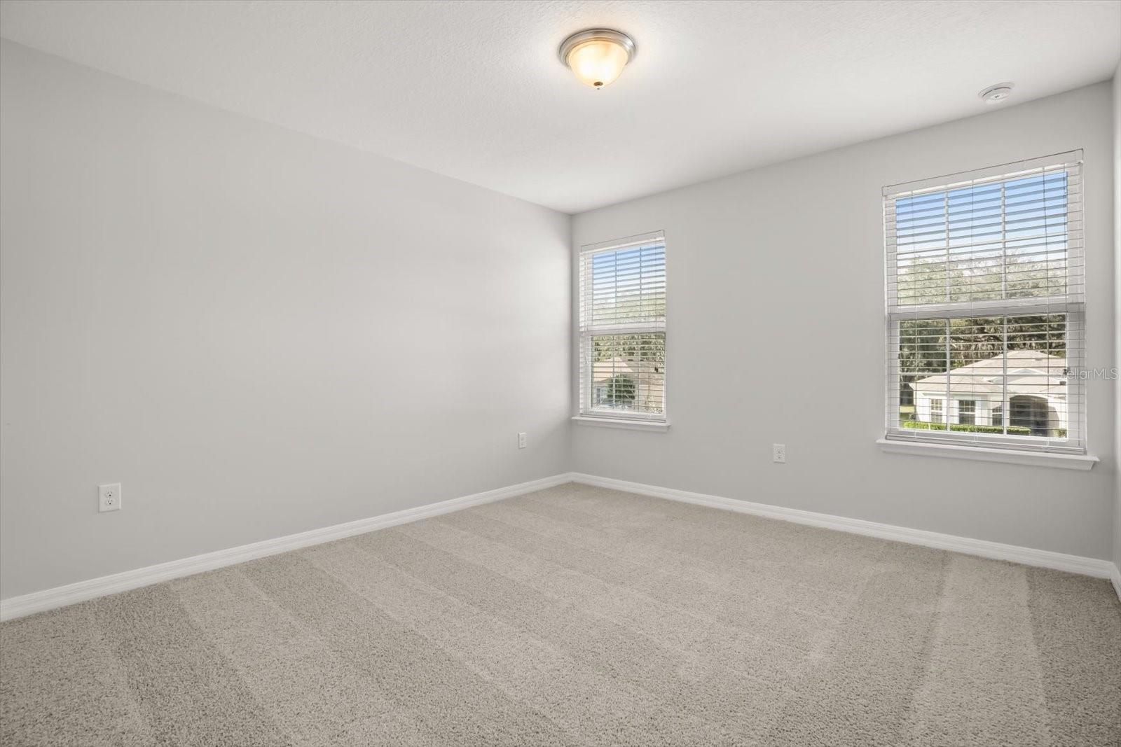 Image 17 of 37 For 4909 Waters Gate Drive