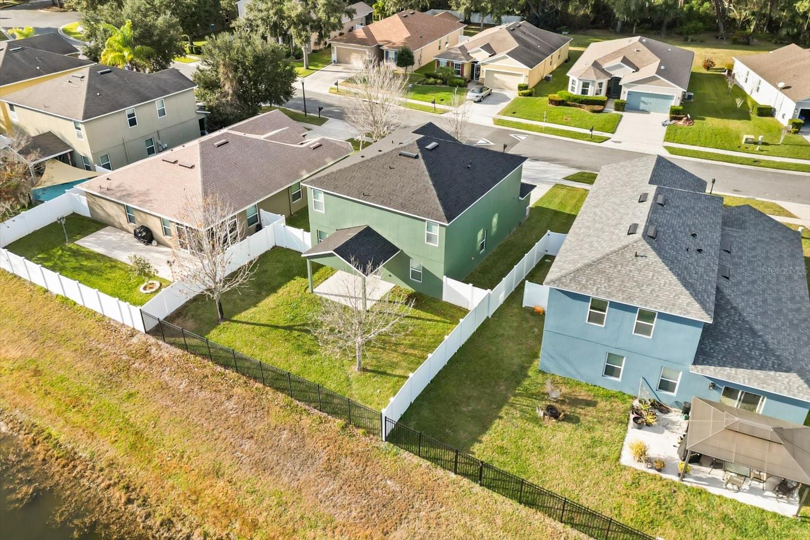 Image 30 of 37 For 4909 Waters Gate Drive