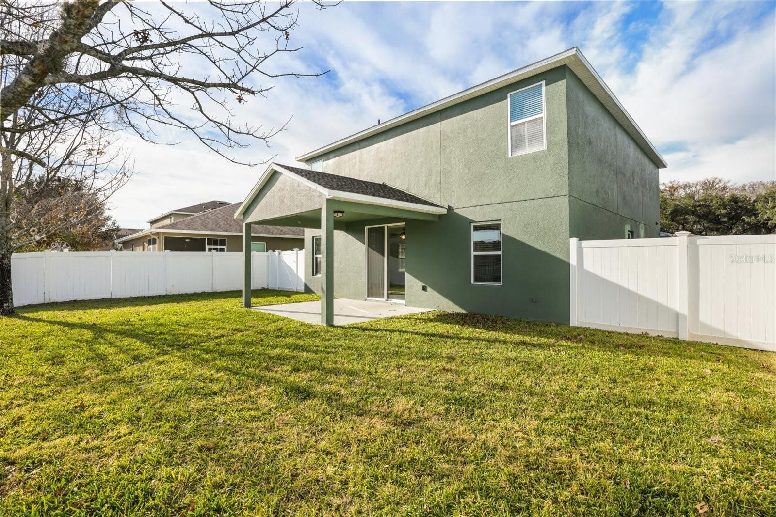 Image 32 of 37 For 4909 Waters Gate Drive