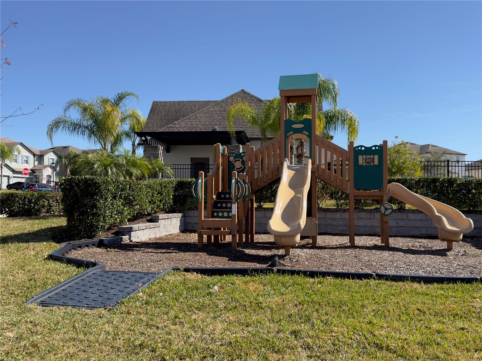 Image 20 of 47 For 2393 Panoramic Circle