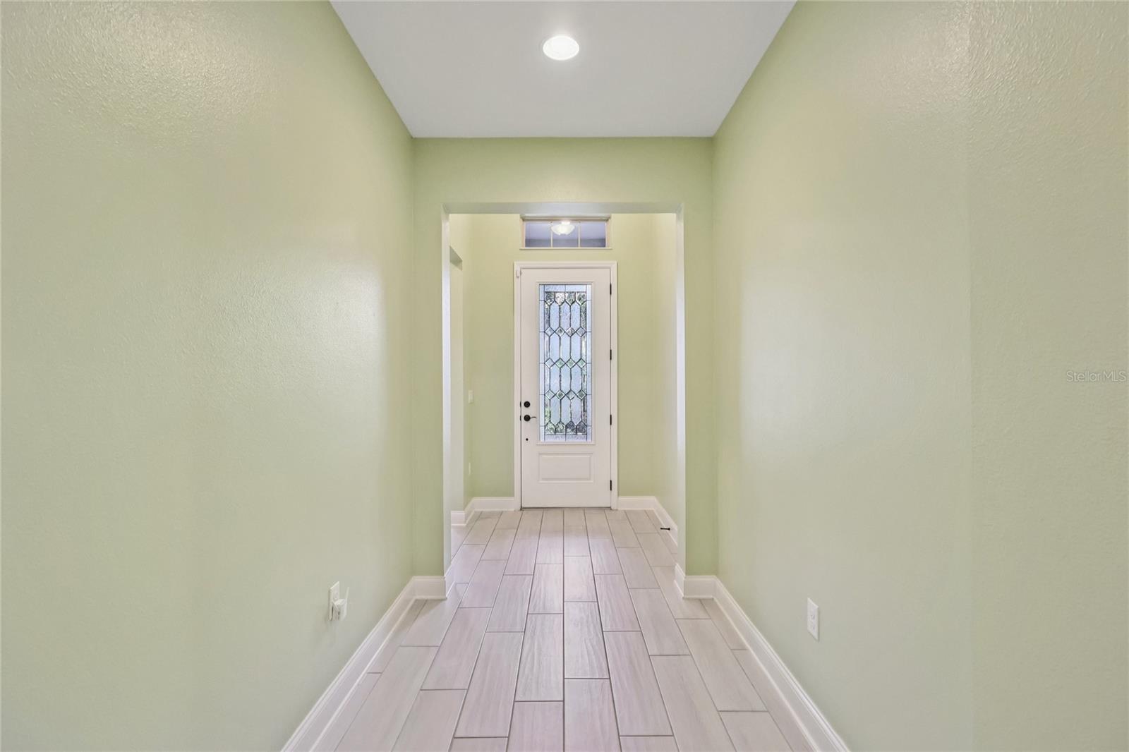 Image 24 of 47 For 2393 Panoramic Circle