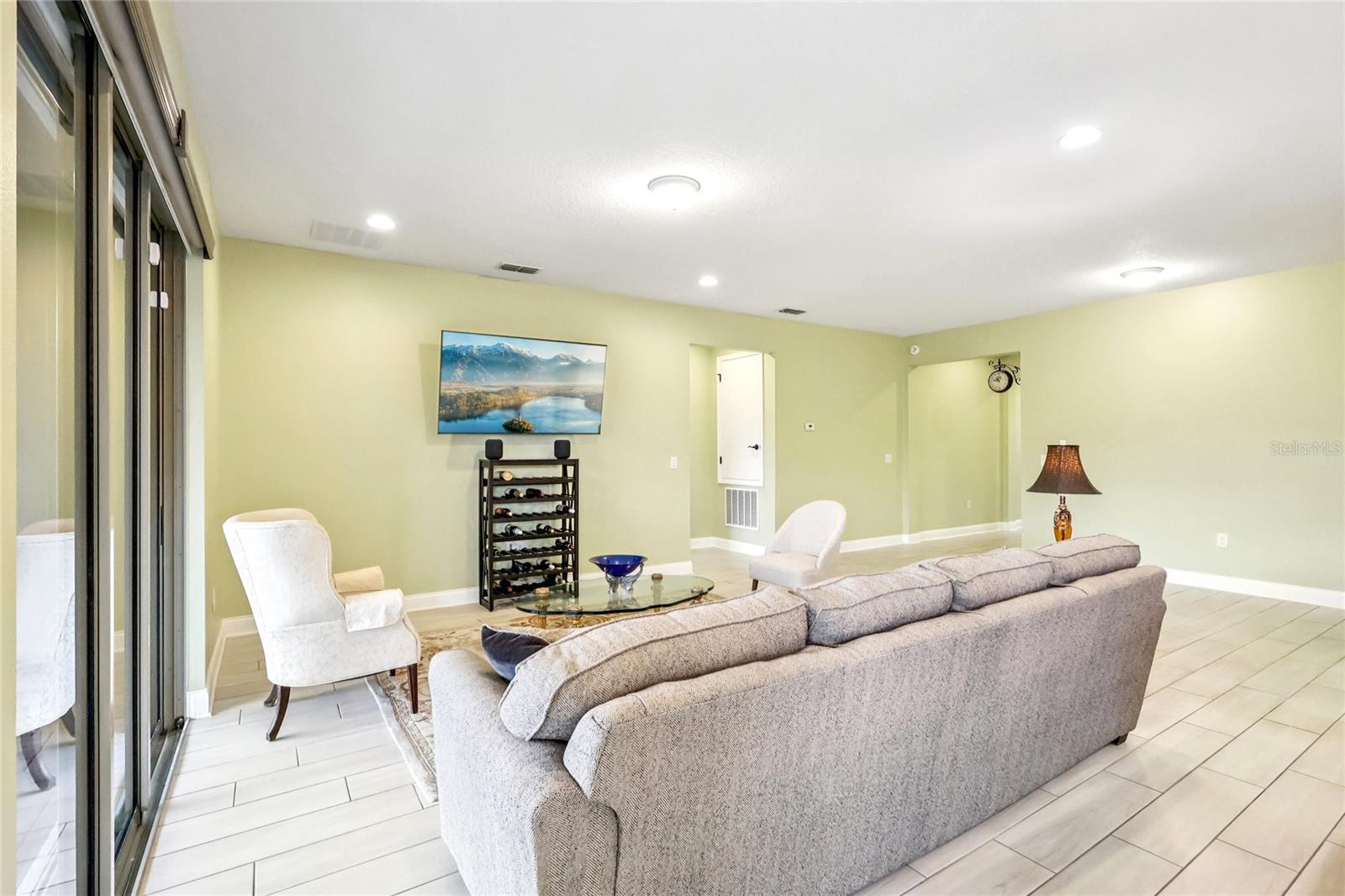 Image 30 of 47 For 2393 Panoramic Circle