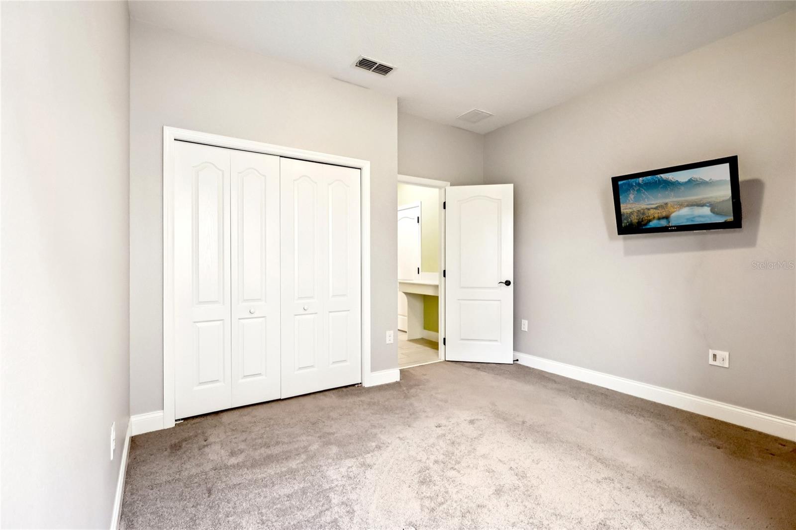 Image 37 of 47 For 2393 Panoramic Circle