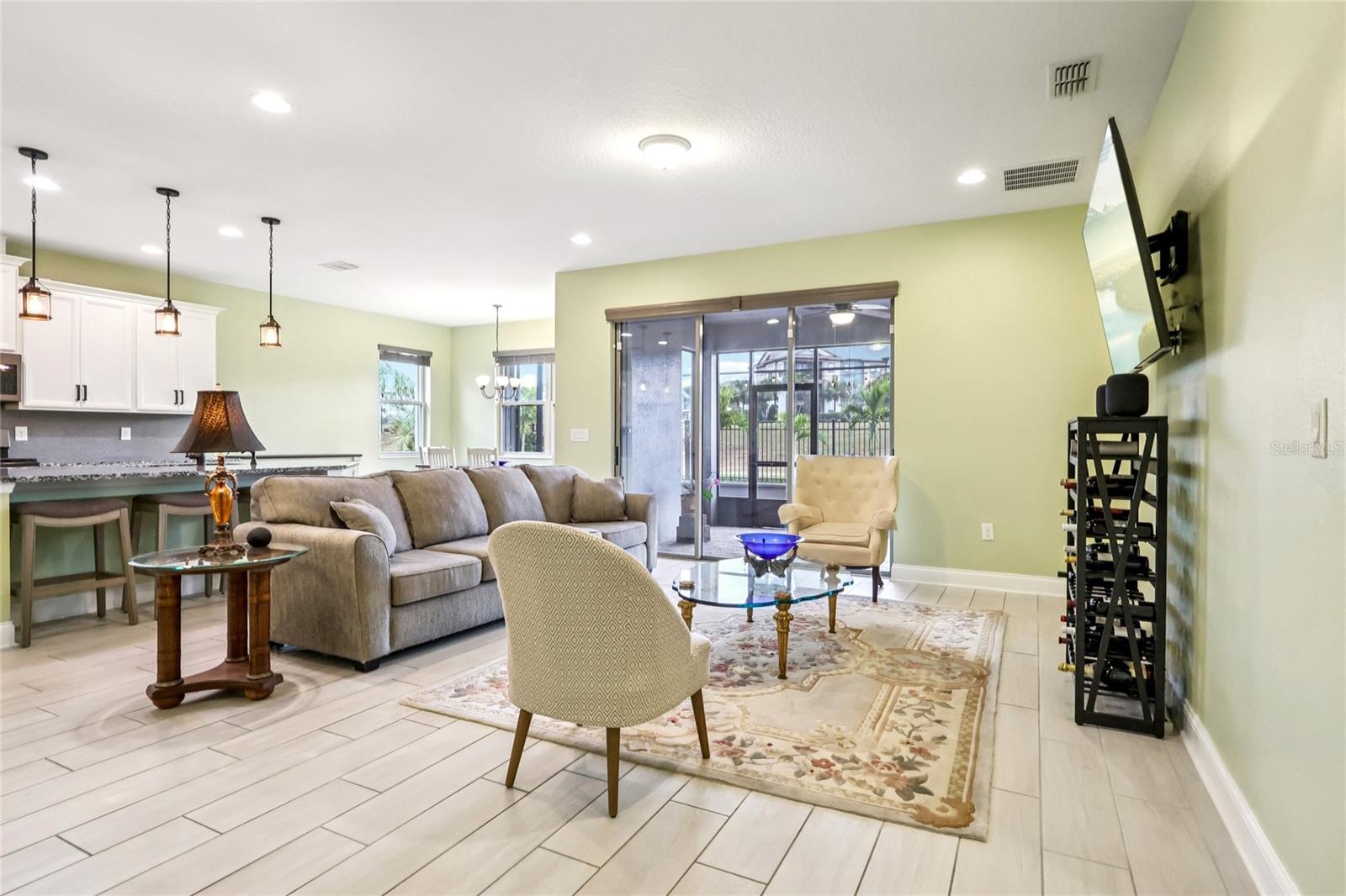 Image 4 of 47 For 2393 Panoramic Circle