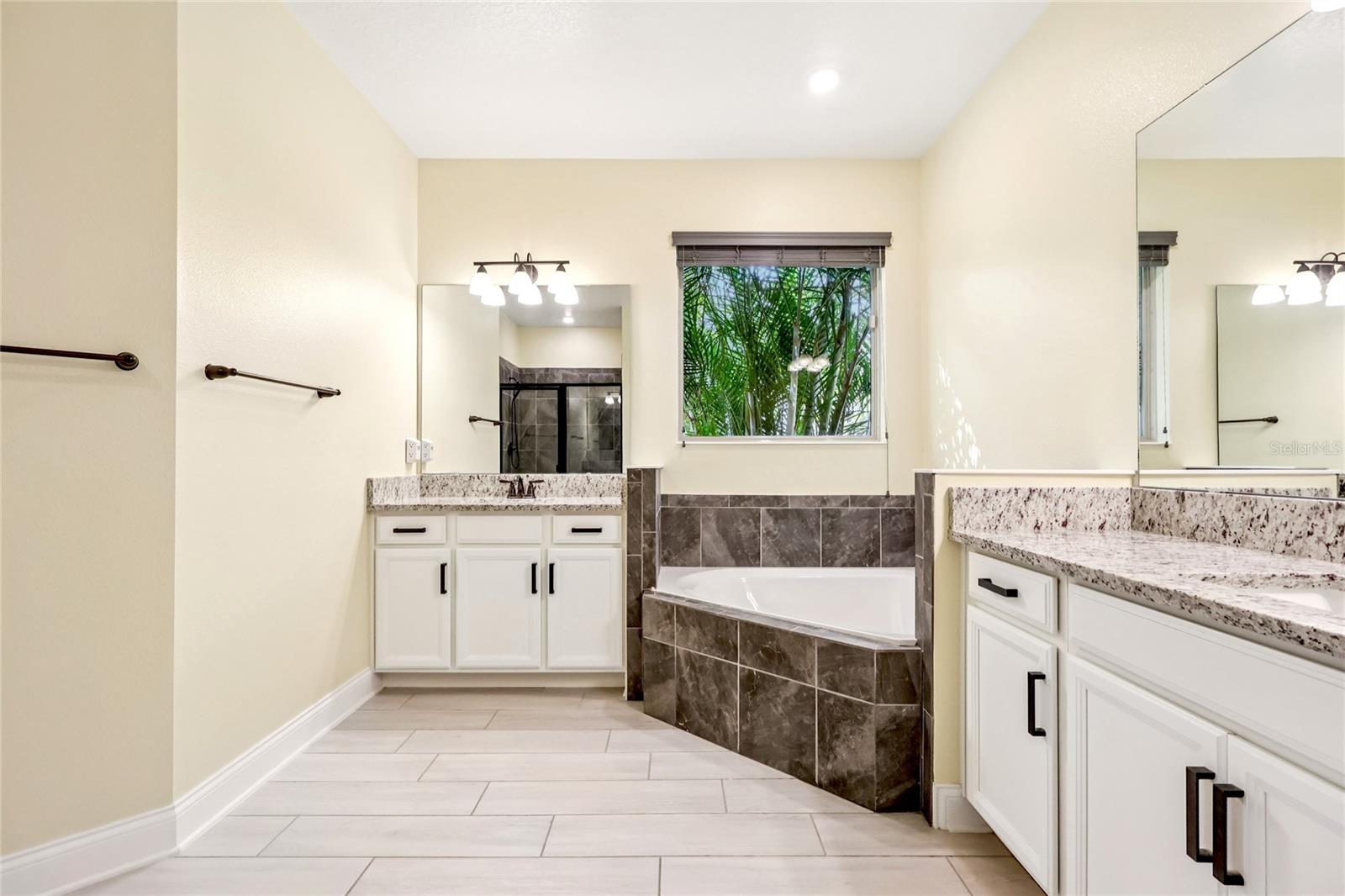 Image 8 of 47 For 2393 Panoramic Circle