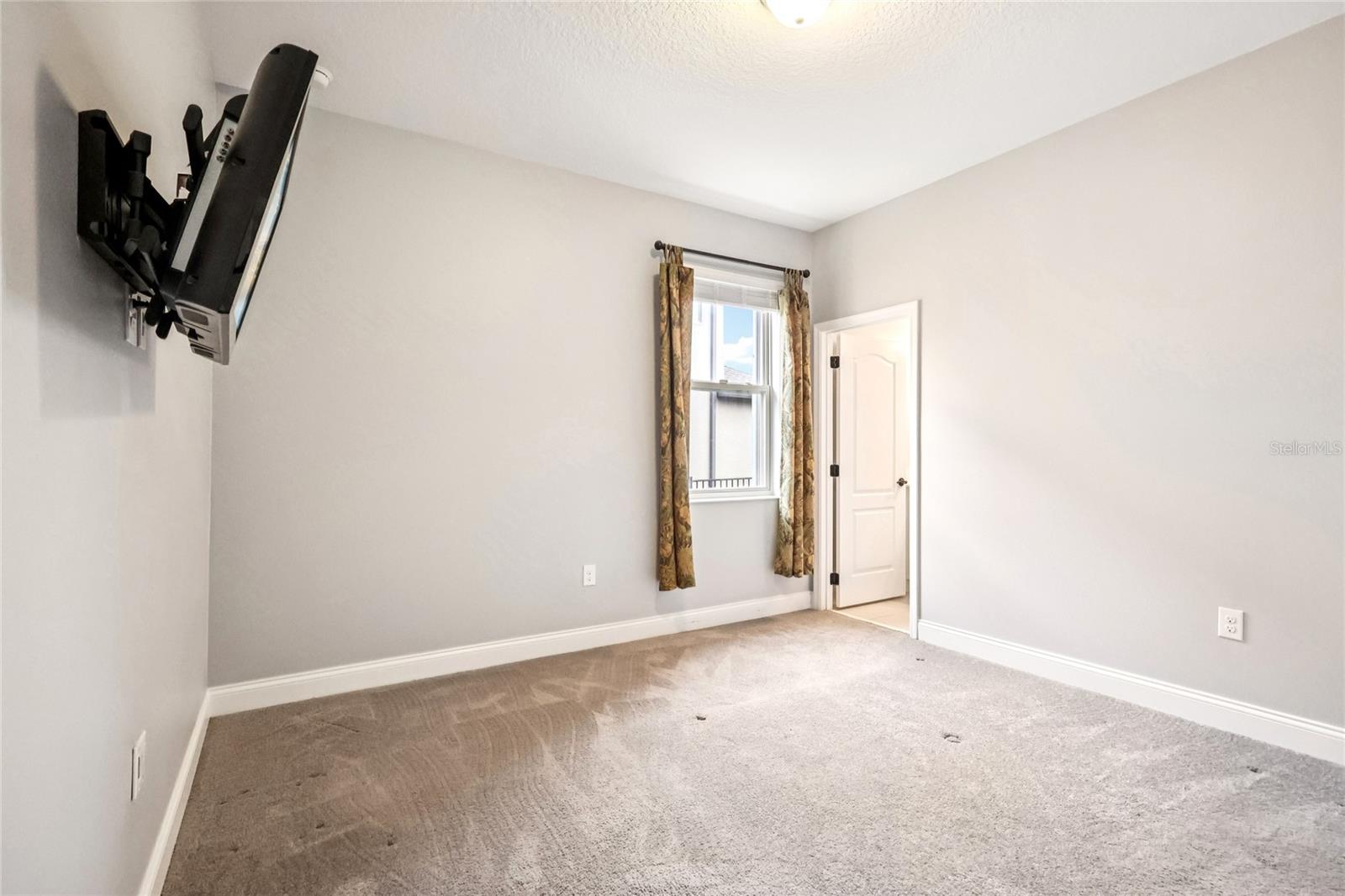 Image 9 of 47 For 2393 Panoramic Circle