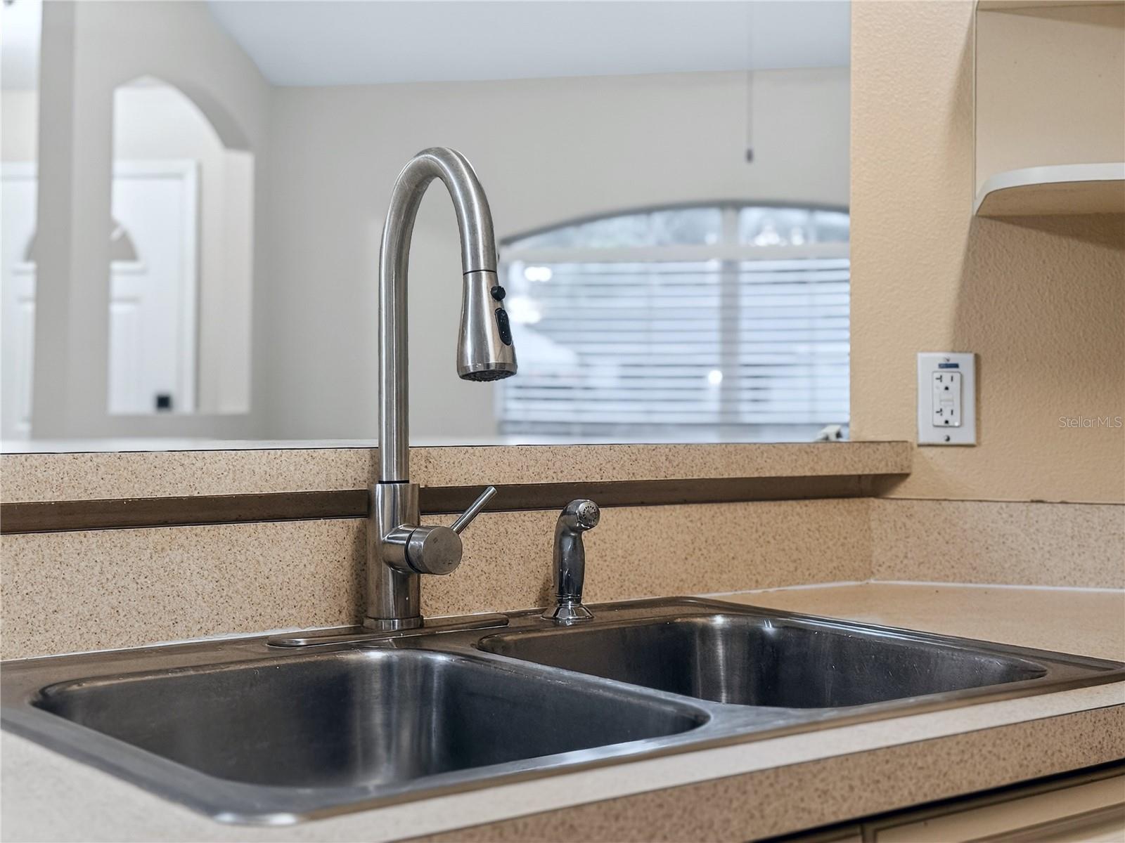 Image 14 of 30 For 835 Lancaster Avenue