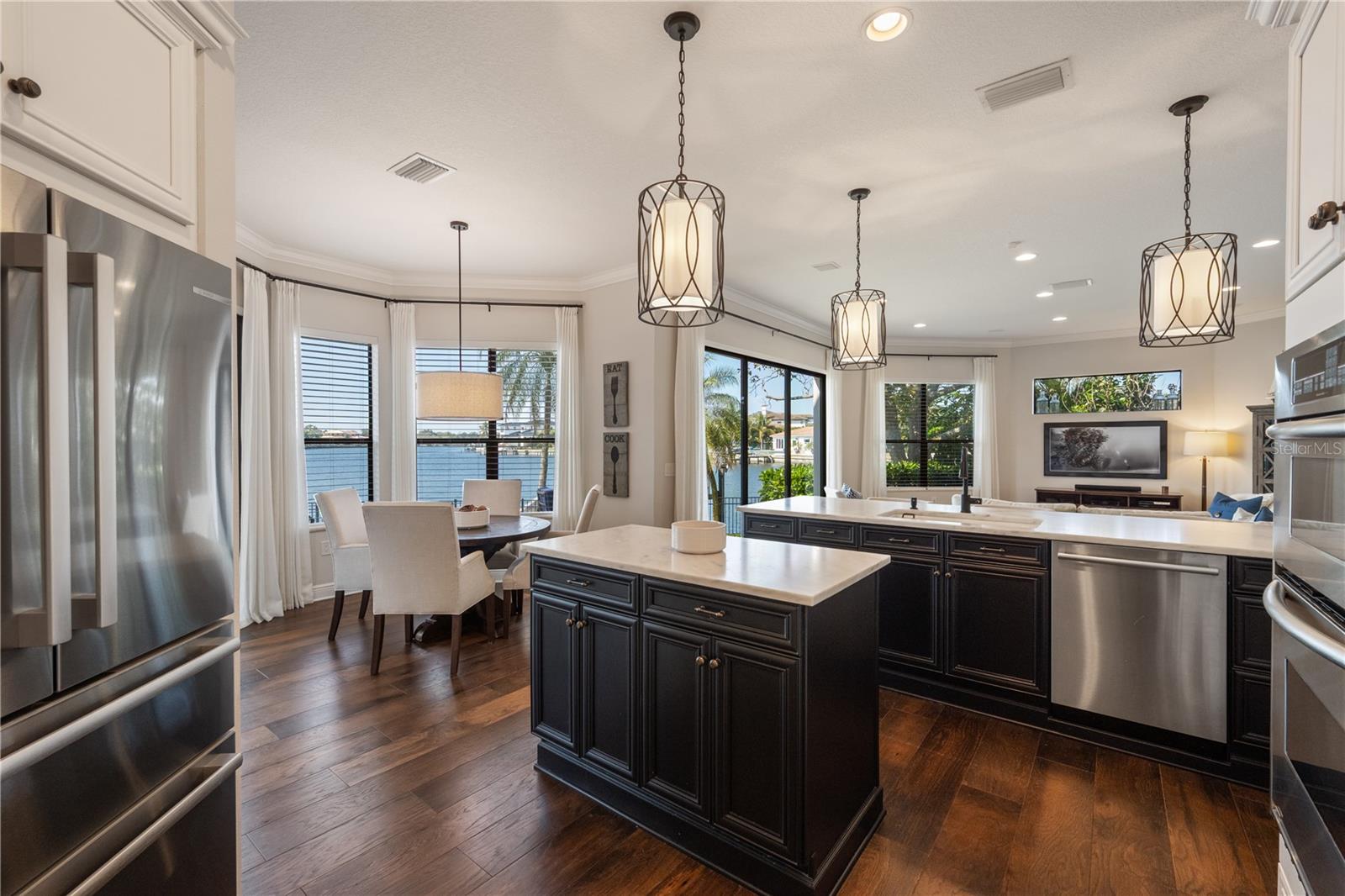 Image 14 of 55 For 3598 10th Street Ne