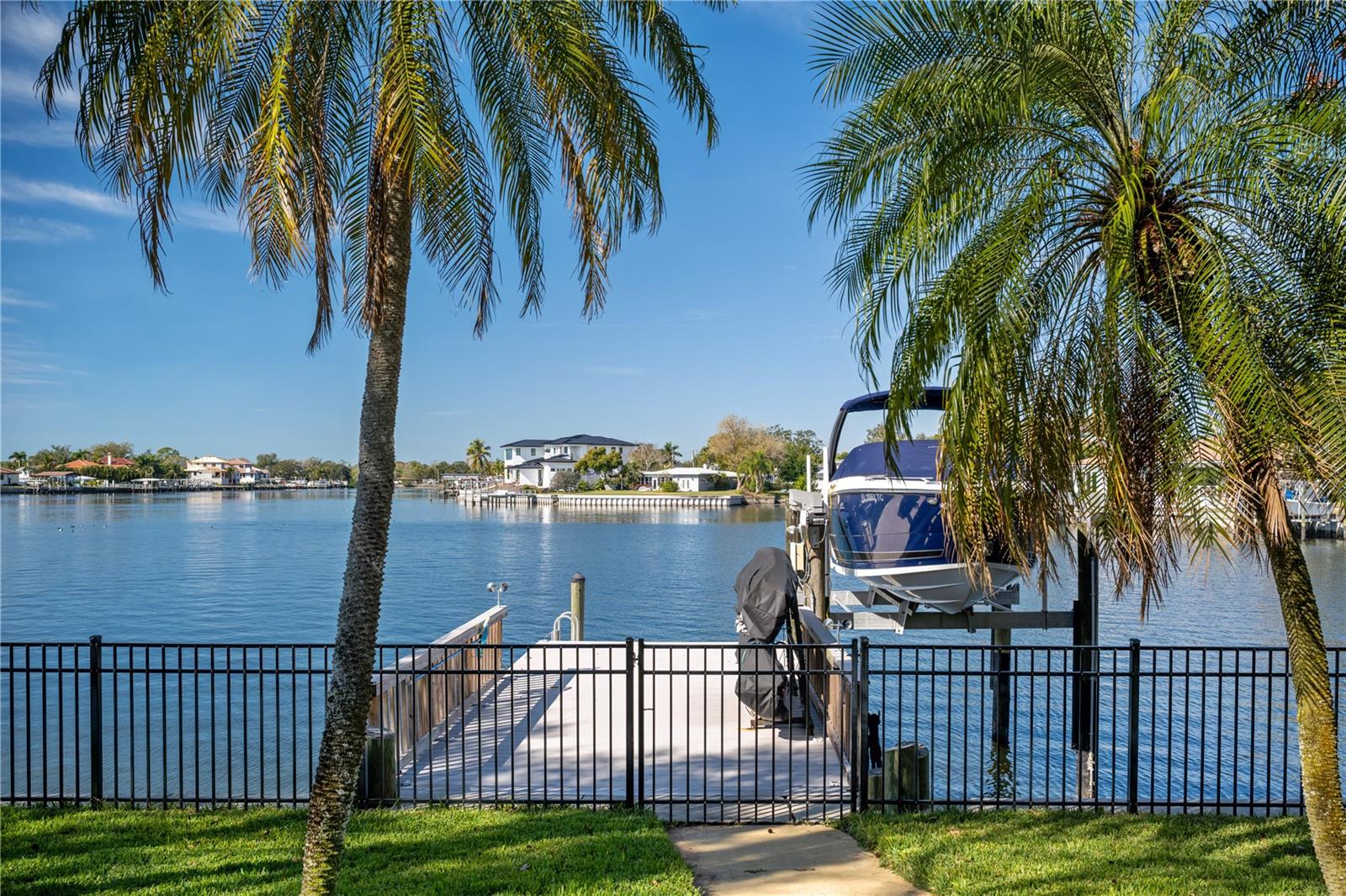 Image 32 of 55 For 3598 10th Street Ne