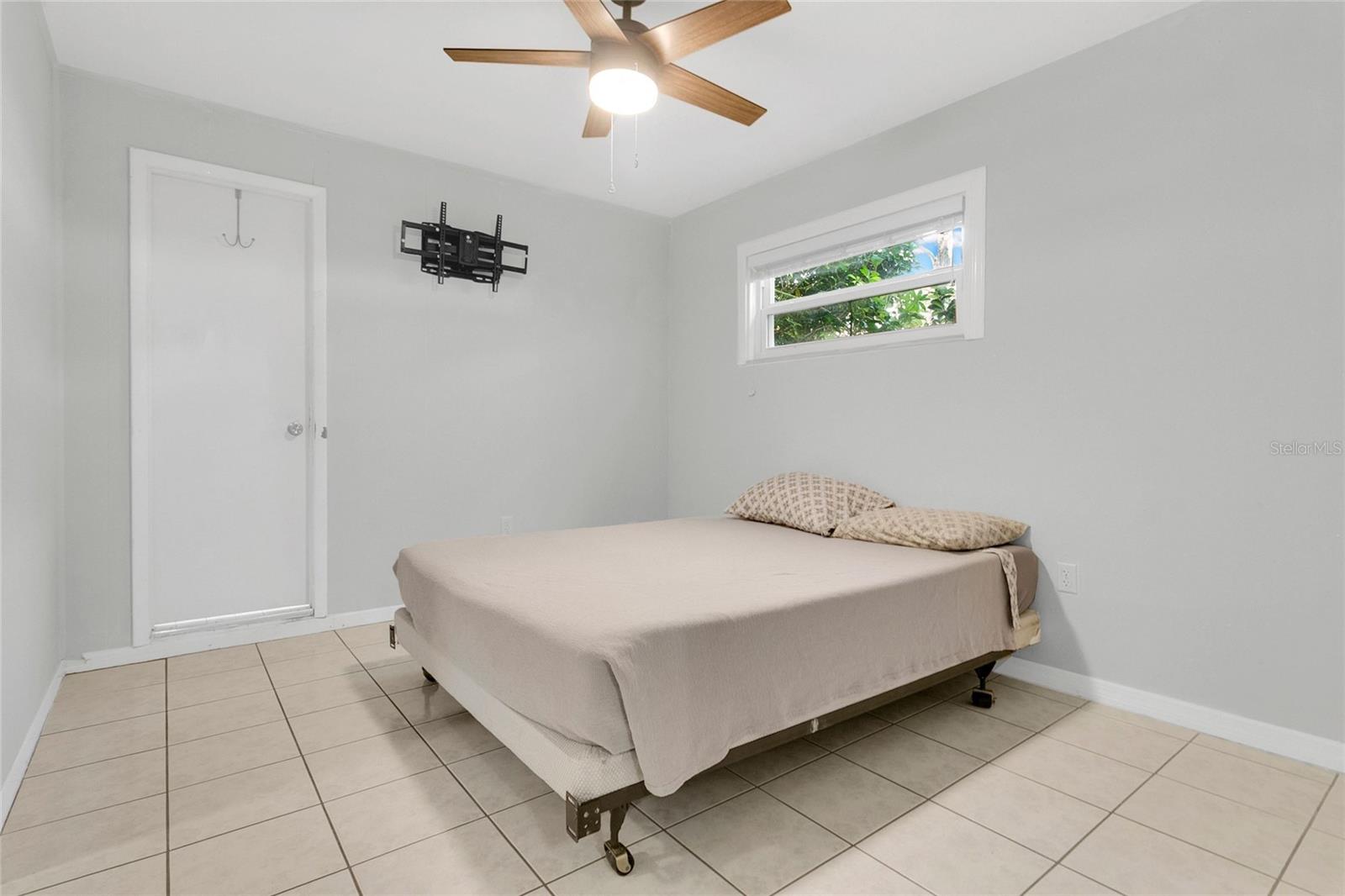 Image 15 of 49 For 2704 Mendelin Street