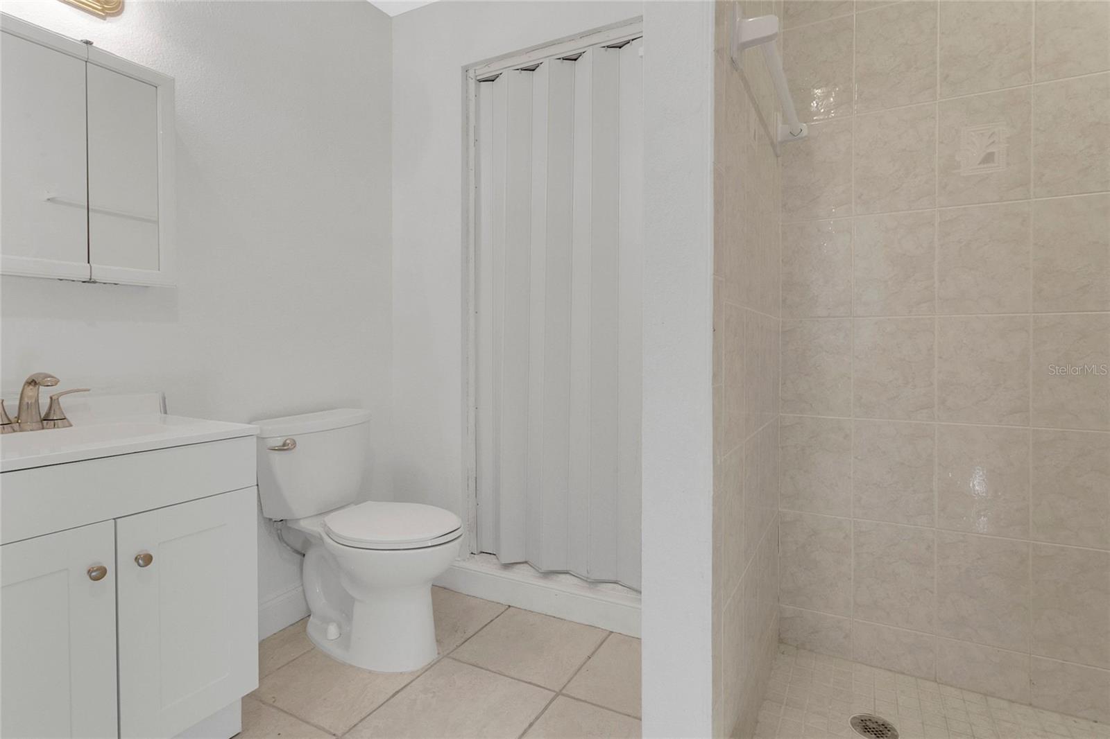 Image 28 of 49 For 2704 Mendelin Street