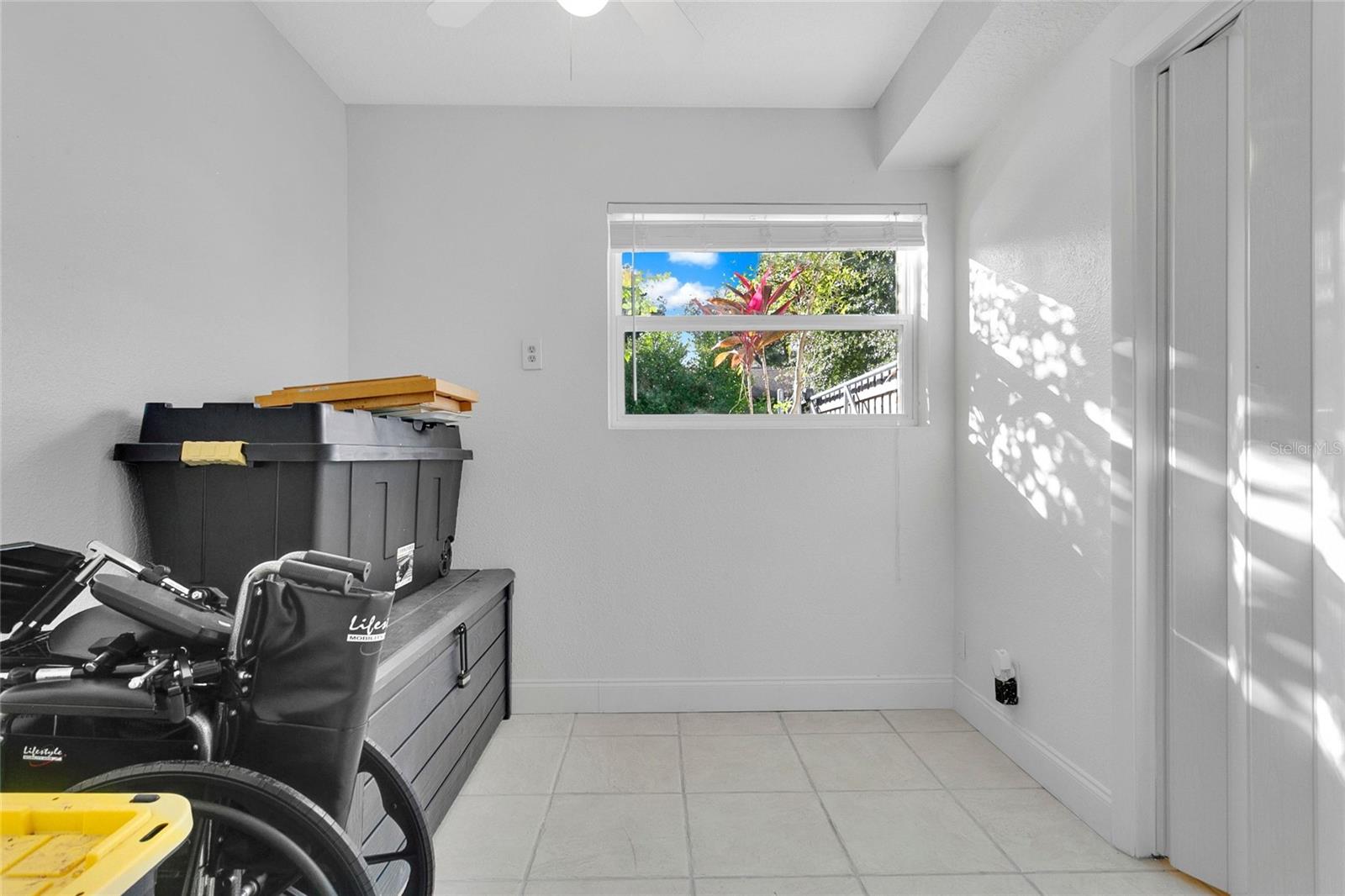 Image 30 of 49 For 2704 Mendelin Street