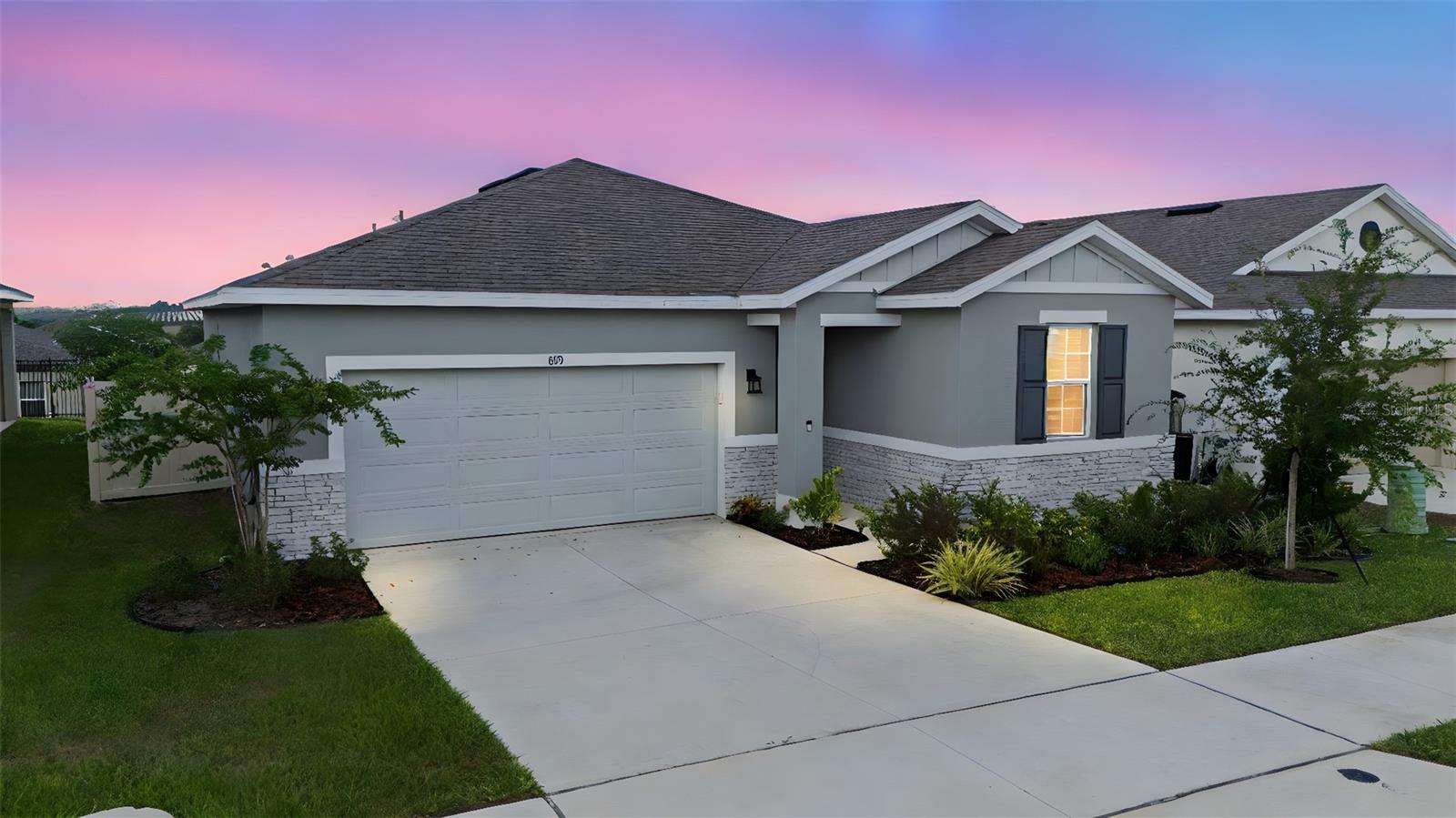 Image 2 of 41 For 858 Ballantyne Drive