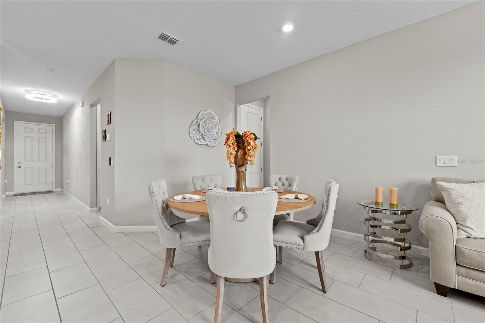 Image 8 of 41 For 858 Ballantyne Drive