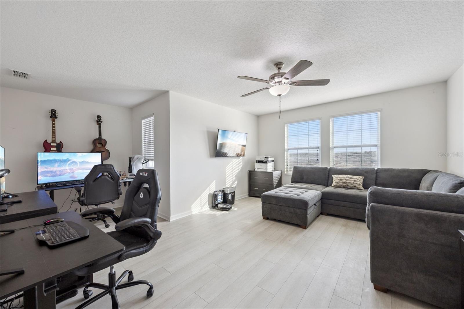 Image 14 of 29 For 16756 Abbey Hill Court