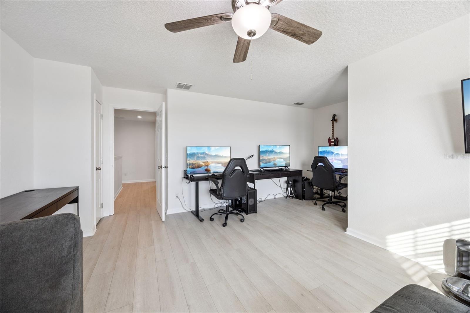 Image 15 of 29 For 16756 Abbey Hill Court