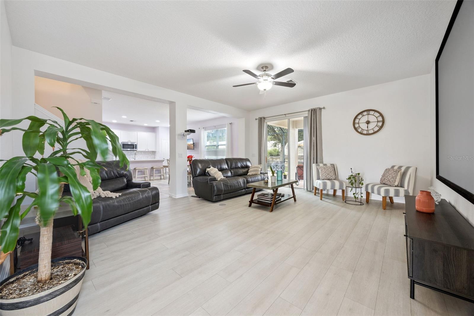 Image 4 of 29 For 16756 Abbey Hill Court