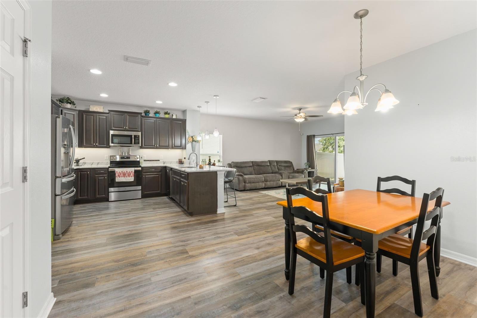 Image 13 of 42 For 9685 Early Loop