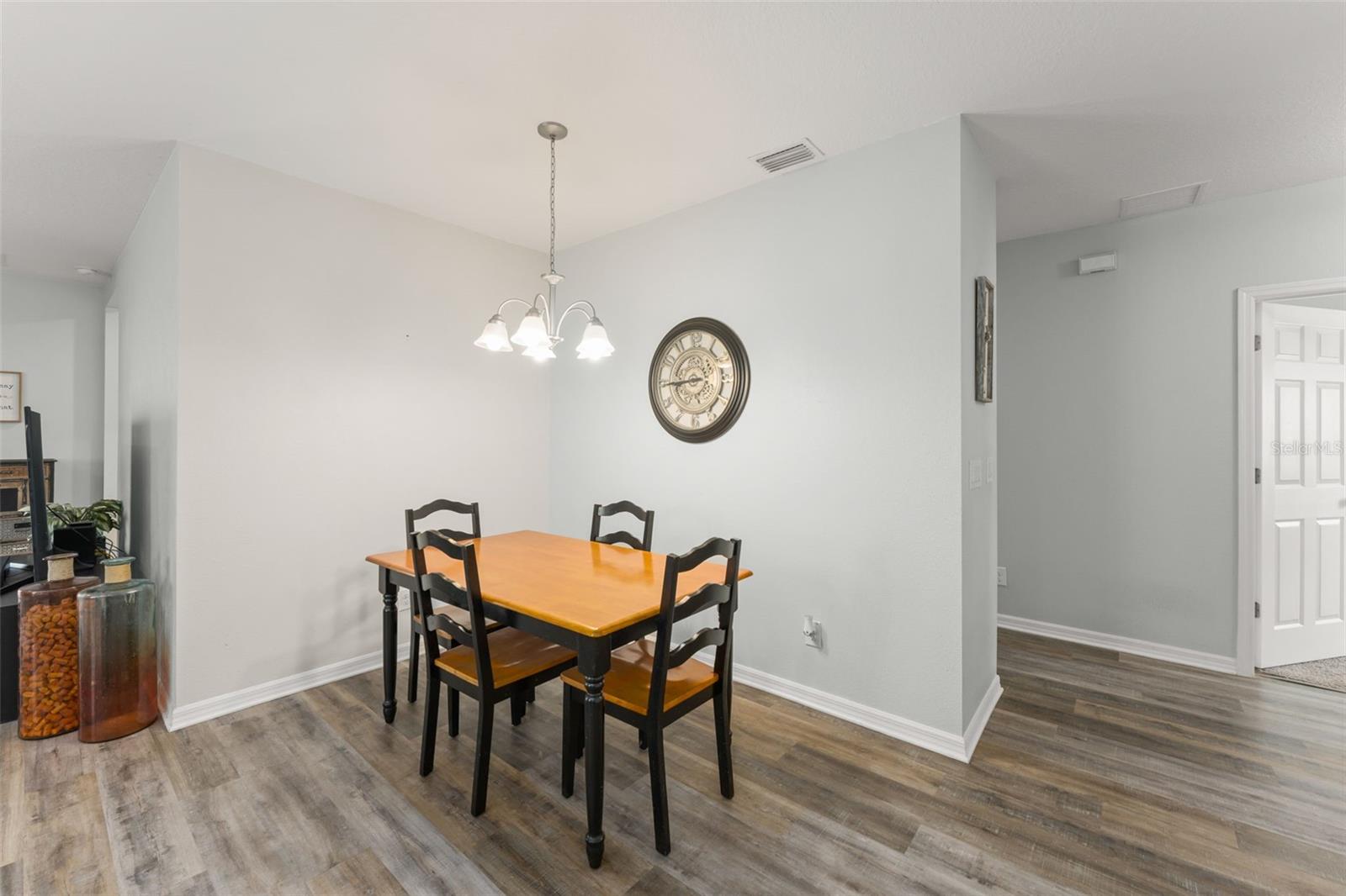 Image 15 of 42 For 9685 Early Loop