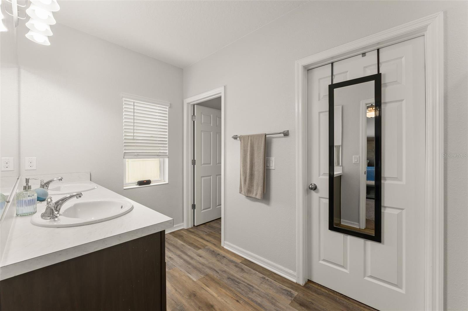 Image 31 of 42 For 9685 Early Loop