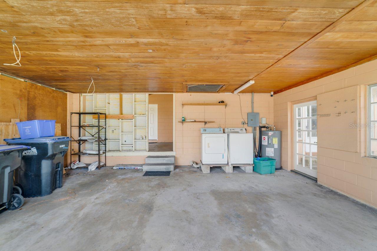 Image 17 of 29 For 3658 Econlockhatchee Trail