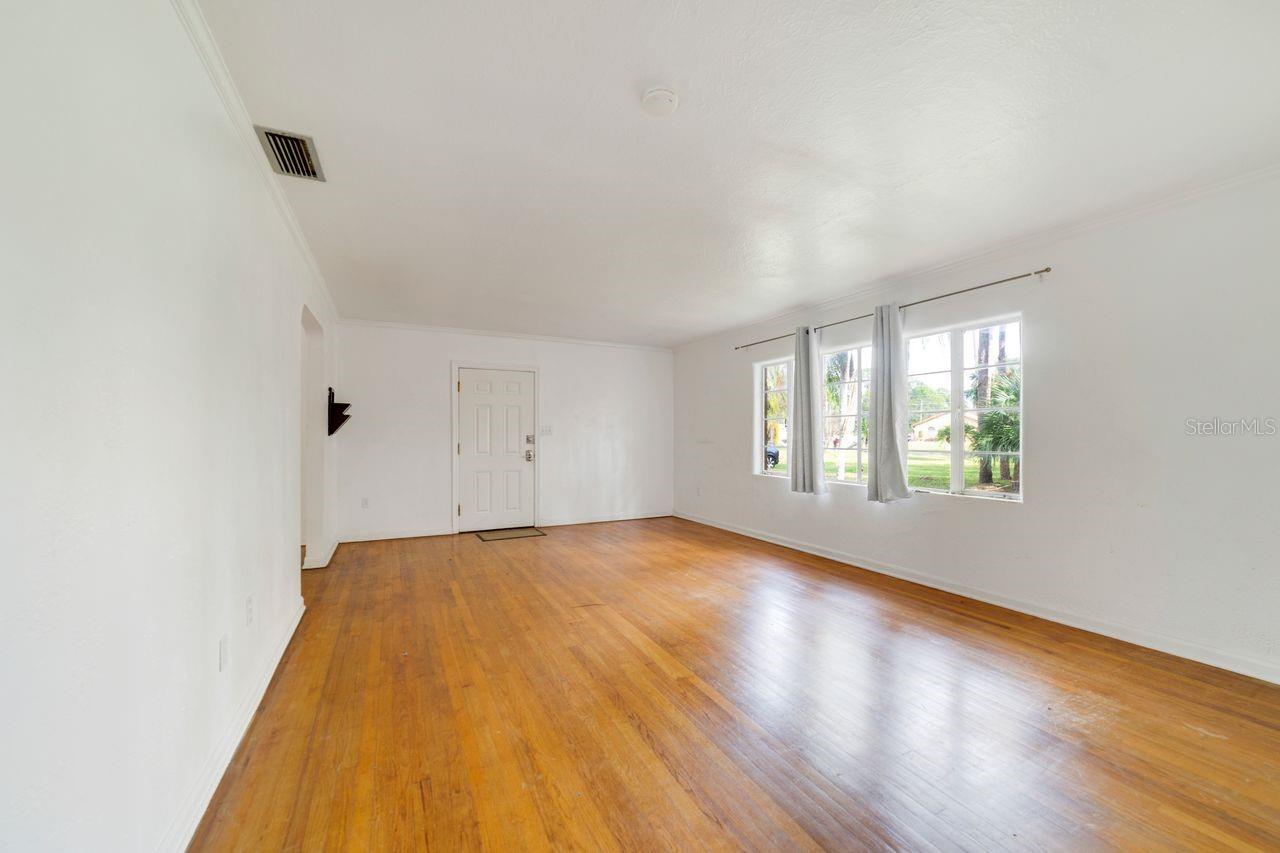 Image 22 of 29 For 3658 Econlockhatchee Trail