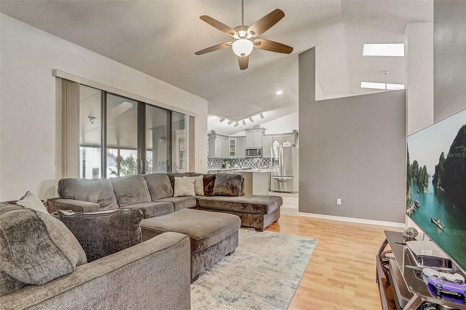 Image 12 of 28 For 10400 Hunters Trail Court