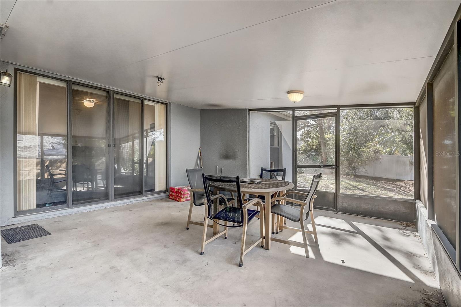 Image 22 of 28 For 10400 Hunters Trail Court