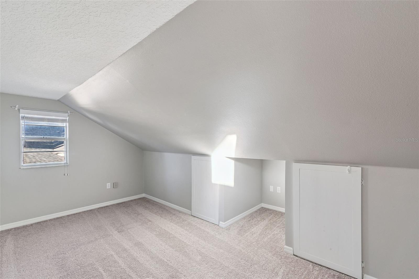 Image 19 of 29 For 10948 Dearden Circle