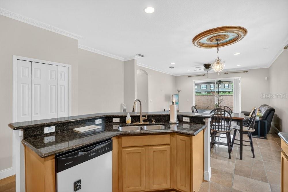 Image 11 of 36 For 1673 Lakelet Loop