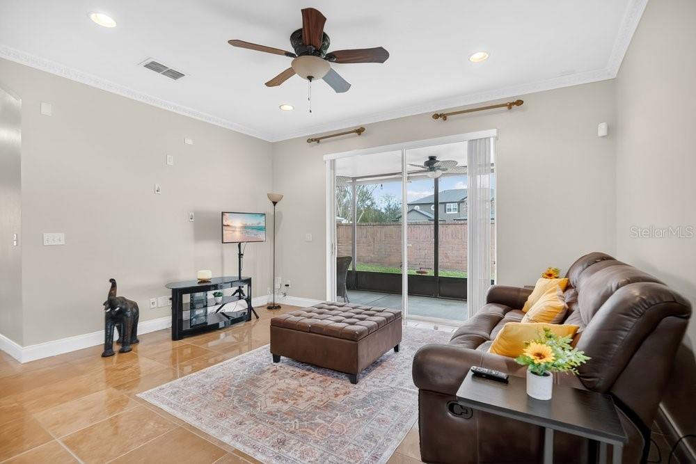 Image 14 of 36 For 1673 Lakelet Loop