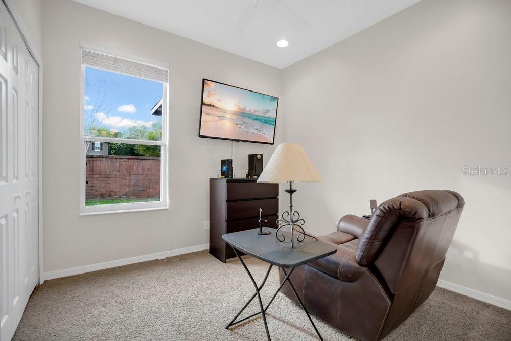 Image 20 of 36 For 1673 Lakelet Loop