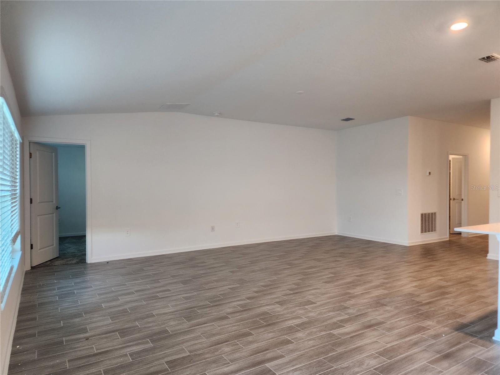 Image 4 of 13 For 5411 Preserve Boulevard