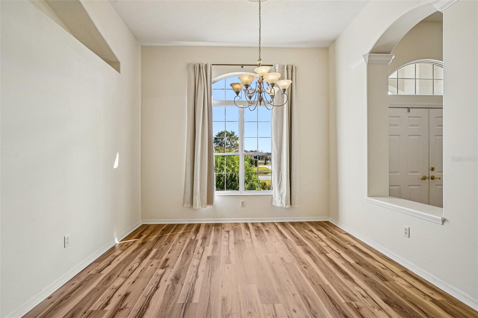 Image 6 of 27 For 8650 55th Court