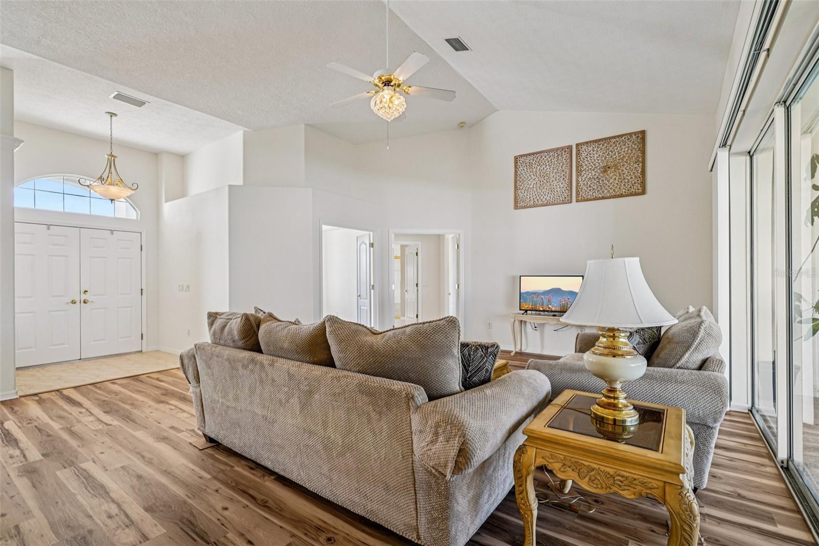 Image 9 of 27 For 8650 55th Court