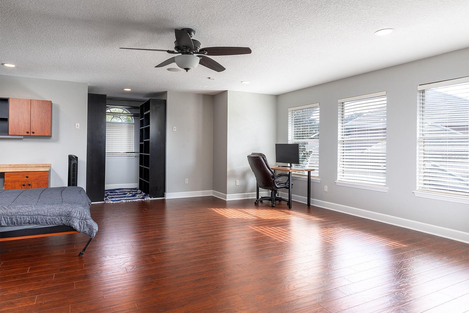 Image 51 of 70 For 1441 Langham Terrace