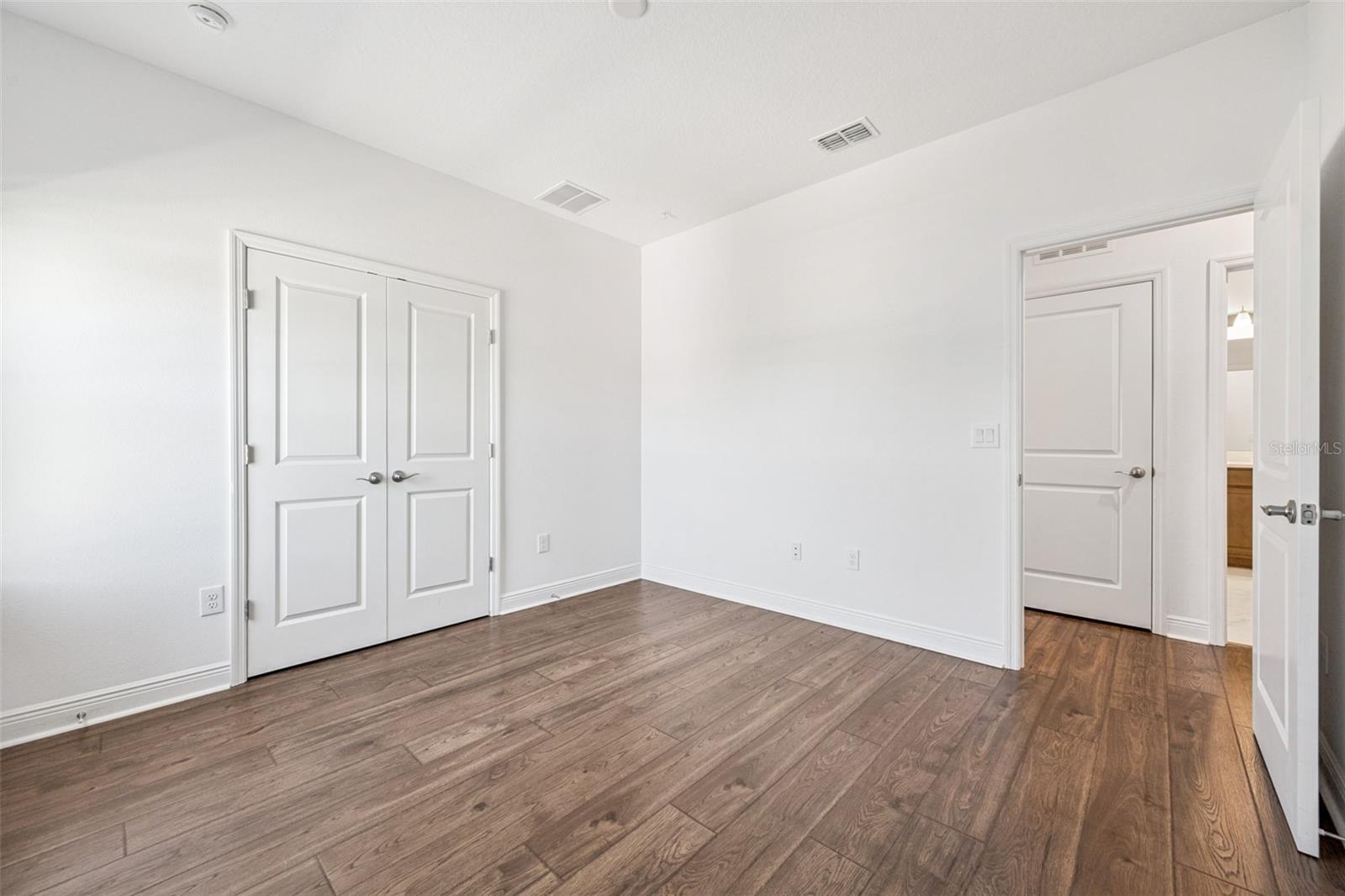 Image 16 of 30 For 7043 Nemours Parkway