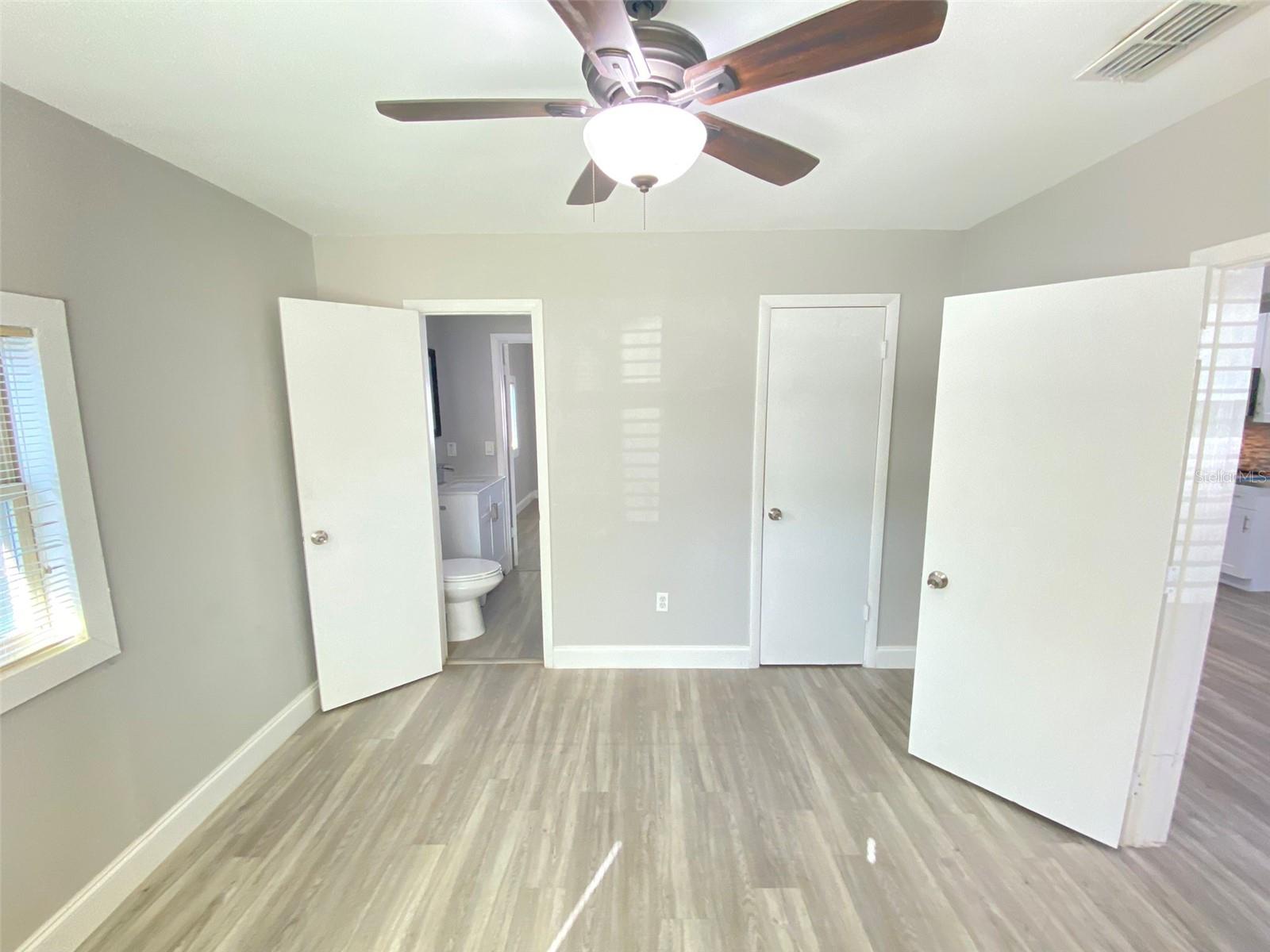 Image 11 of 20 For 241 Church Avenue