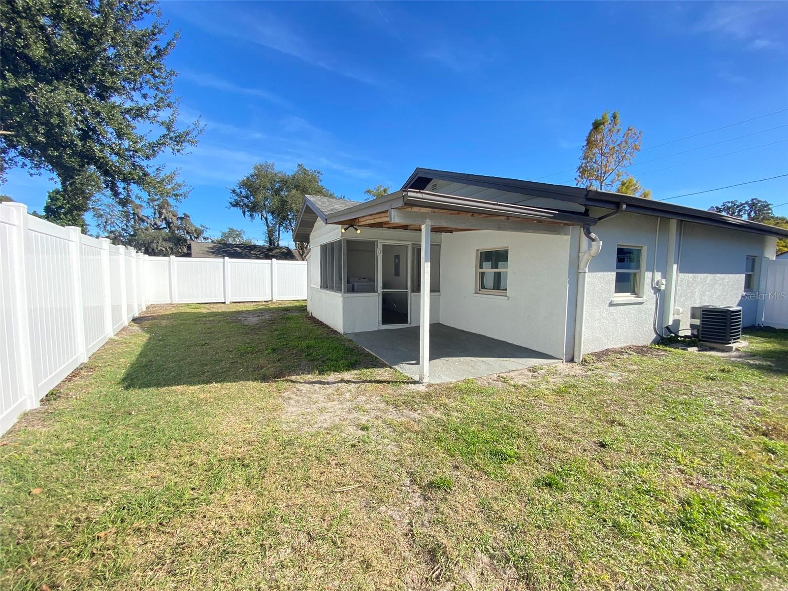 Image 16 of 20 For 241 Church Avenue