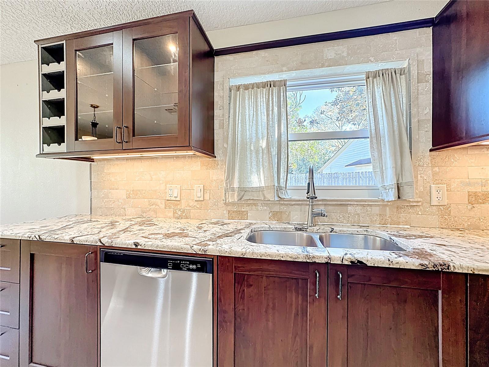 Image 10 of 45 For 180 Ulysses Drive