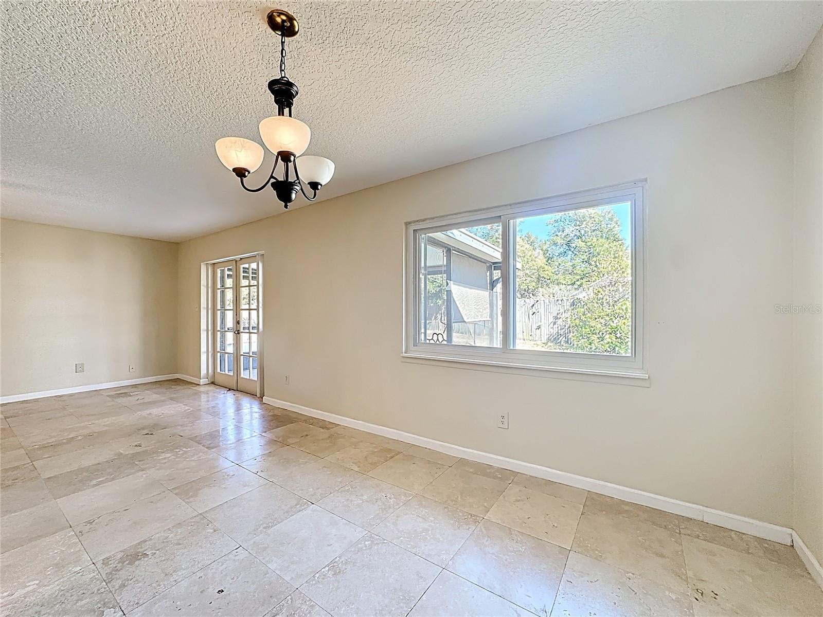 Image 14 of 45 For 180 Ulysses Drive