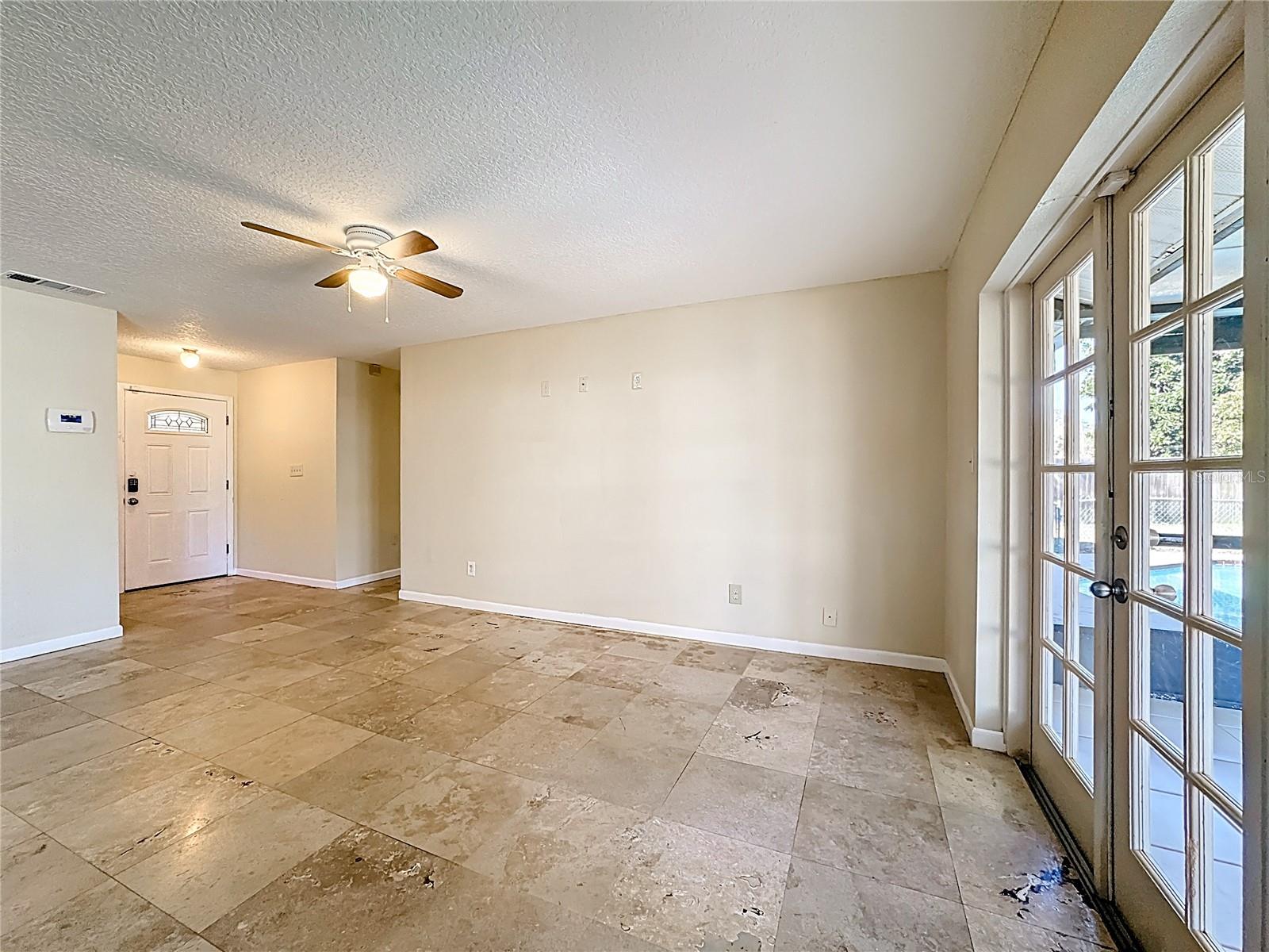 Image 19 of 45 For 180 Ulysses Drive