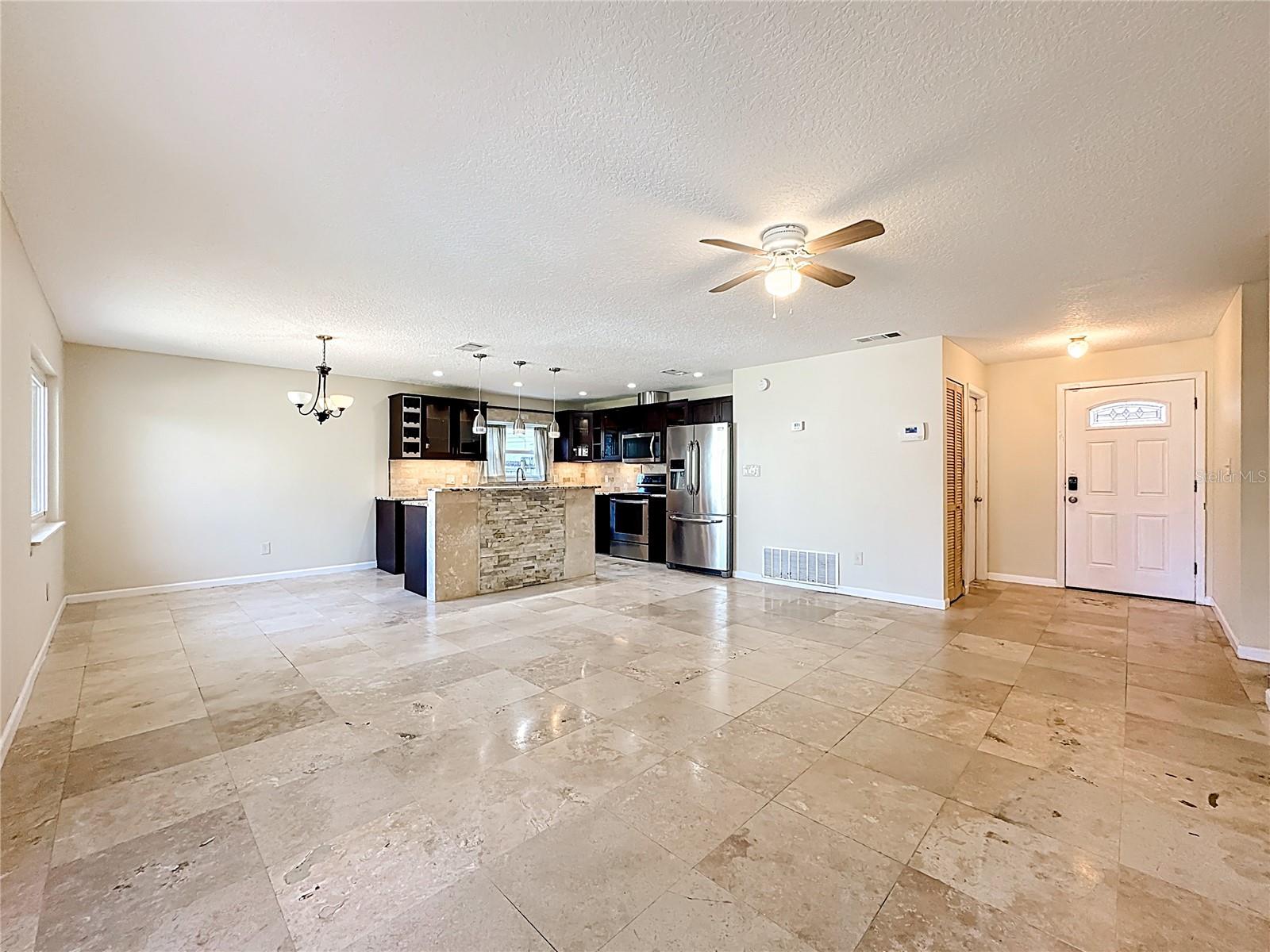 Image 20 of 45 For 180 Ulysses Drive